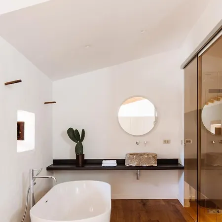 Santanyi's Hidden Gem - A Townhouse With Soul Santanyí