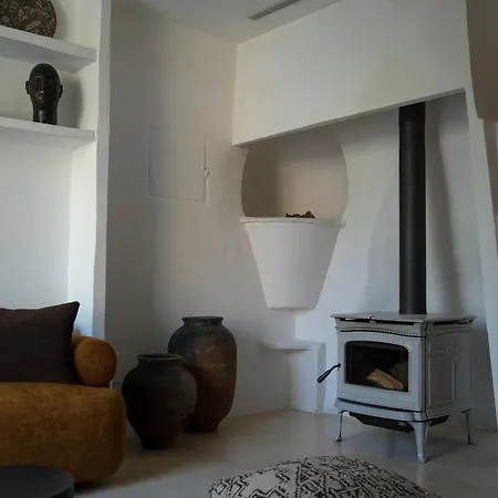 Santanyi's Hidden Gem - A Townhouse With Soul