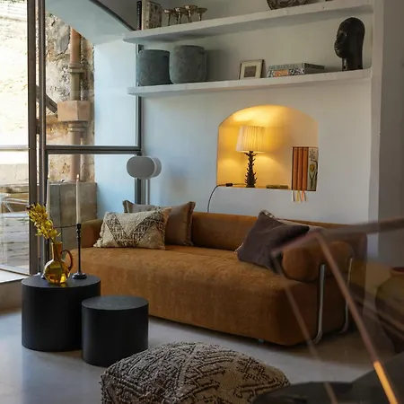 Santanyi's Hidden Gem - A Townhouse With Soul Hébergement de vacances *