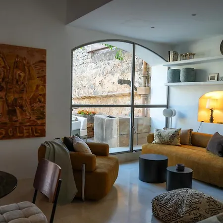 Hébergement de vacances Santanyi's Hidden Gem - A Townhouse With Soul
